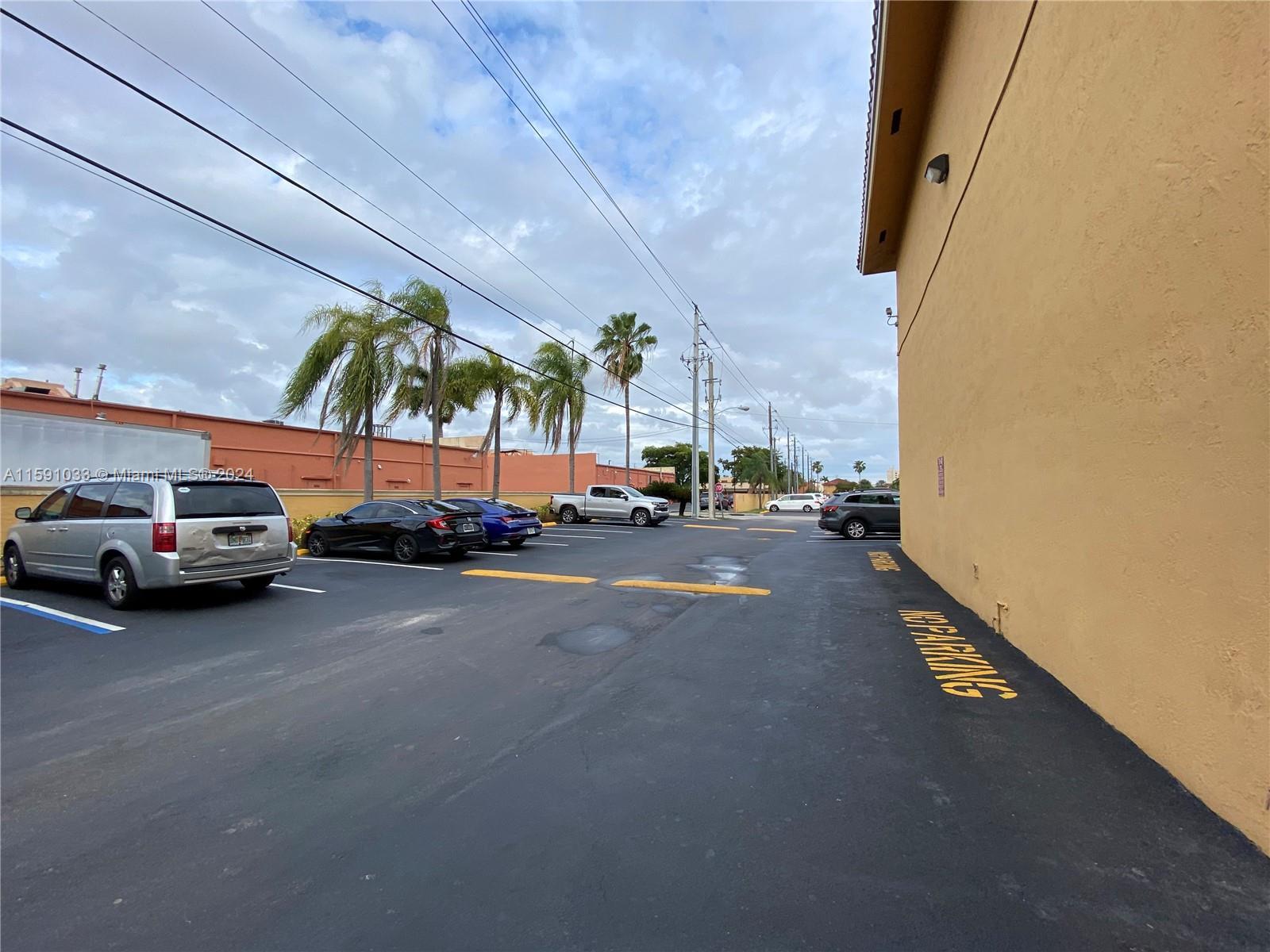 170 Royal Palm Rd # 102, Hialeah Gardens FL 33016 photo 3
