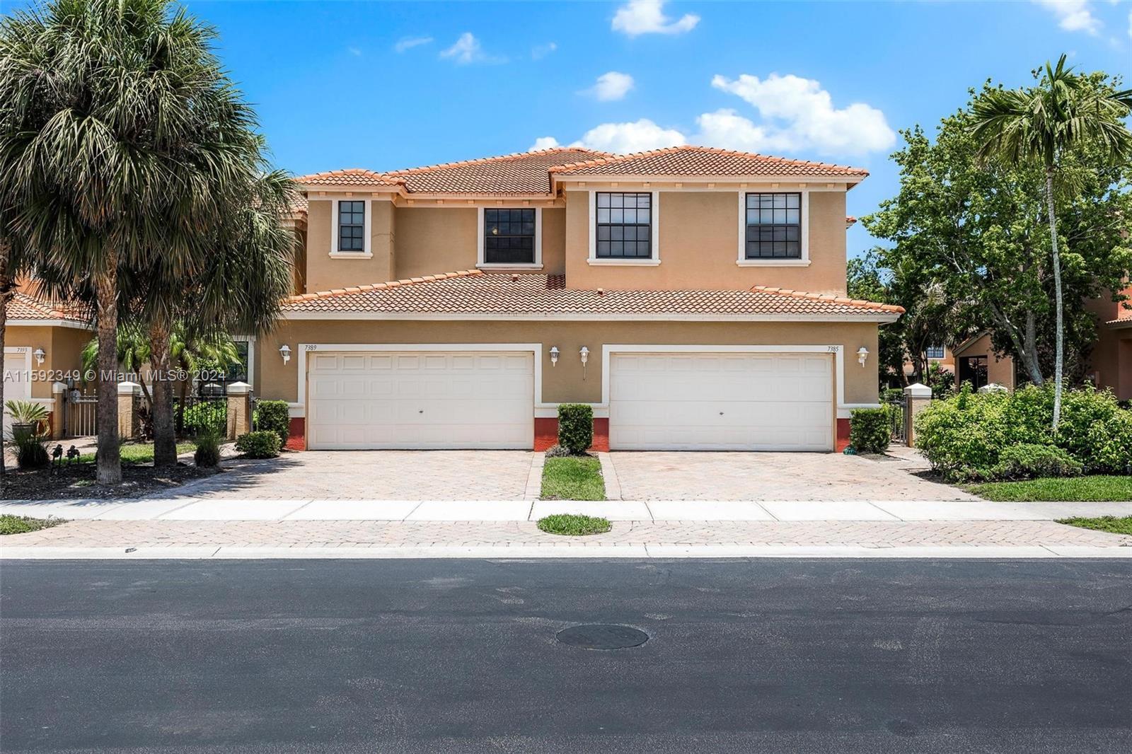 7389 Bristol Cir, Other City - In The State Of Florida FL 34120 photo 2