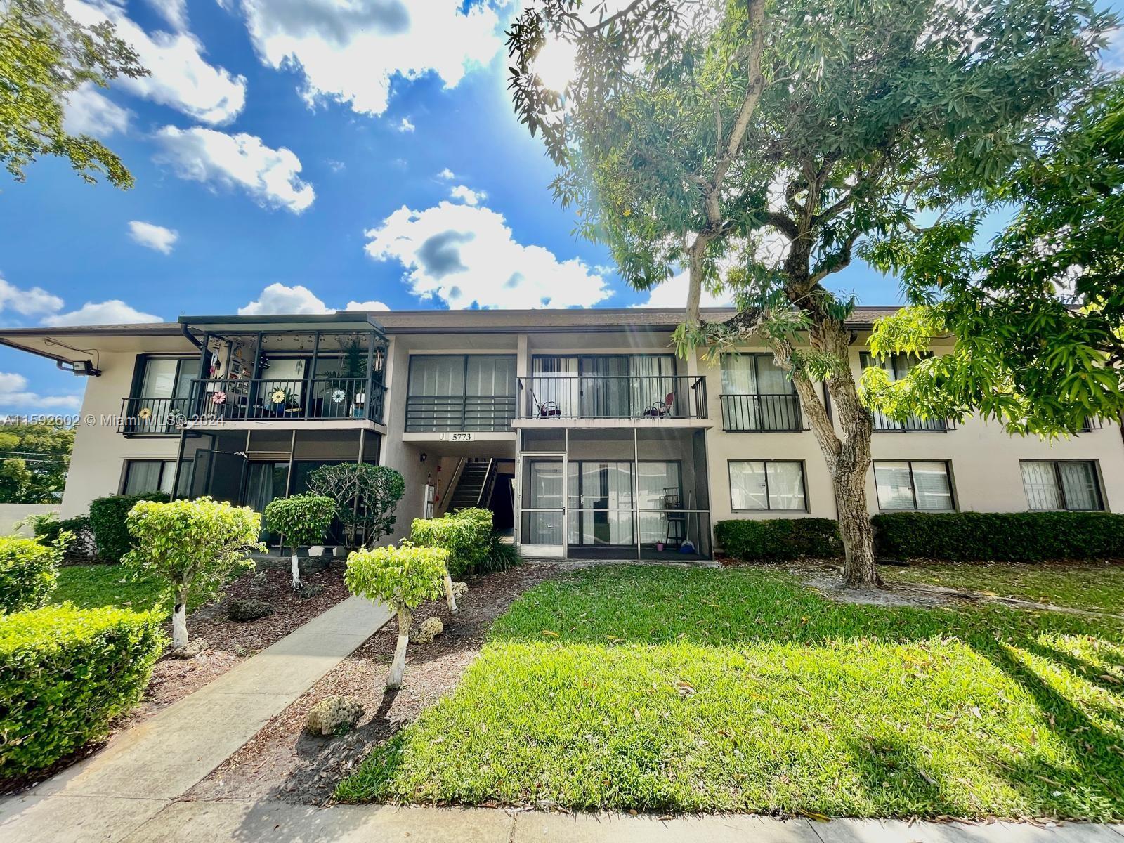 5773 Washington St # J1, Hollywood FL 33023