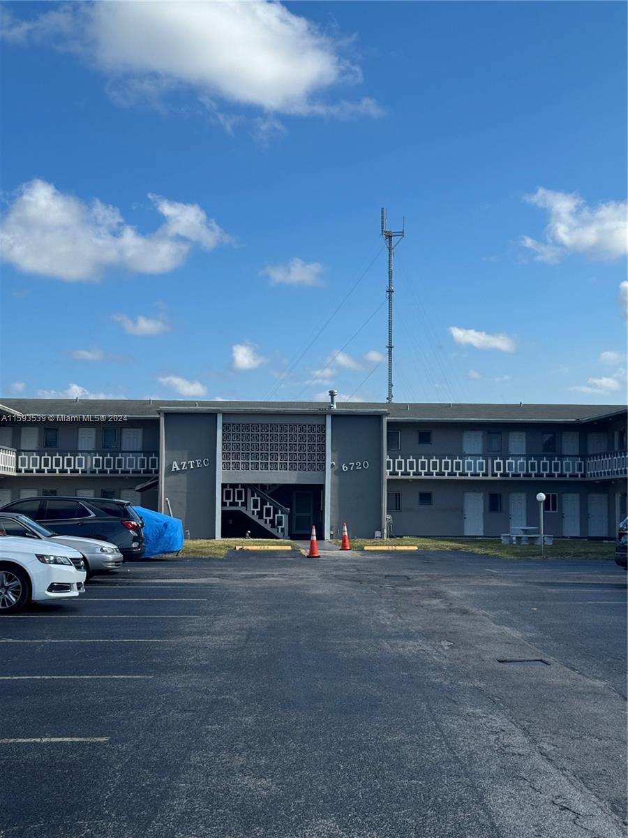 6720 Arbor Dr # 202, Miramar FL 33023