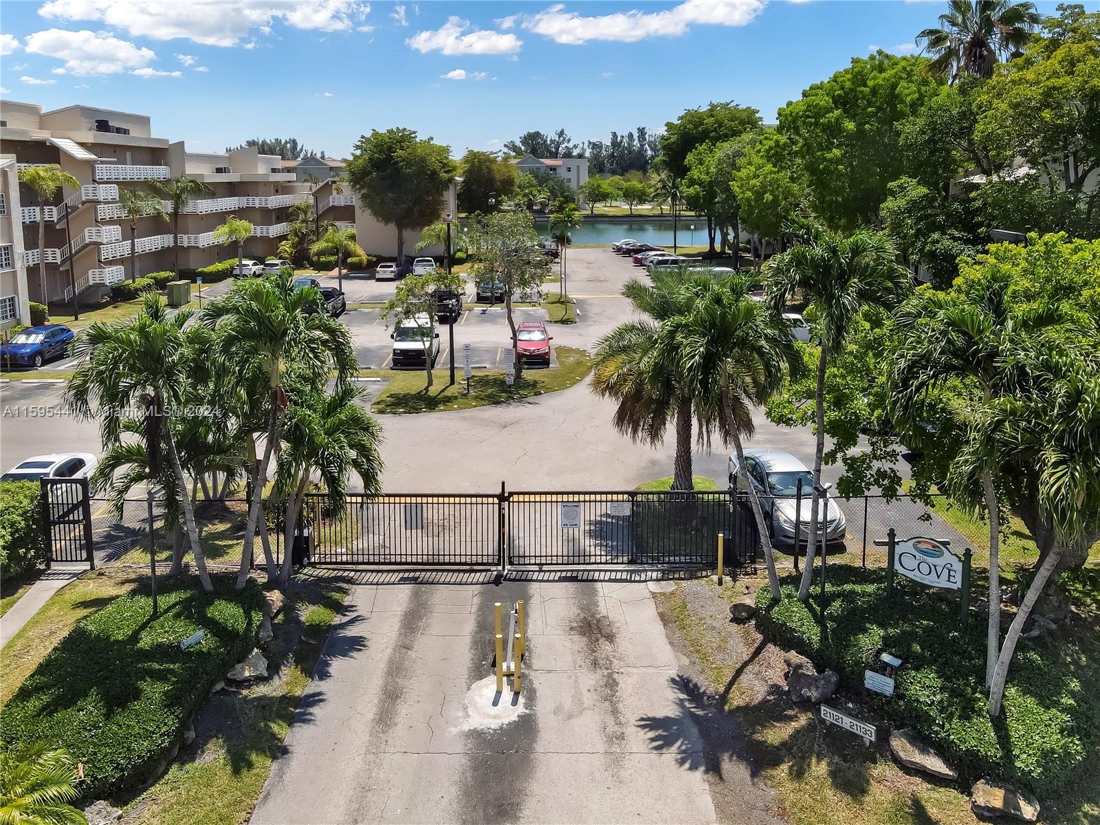 21133 SW 85th Ave # 202, Cutler Bay FL 33189