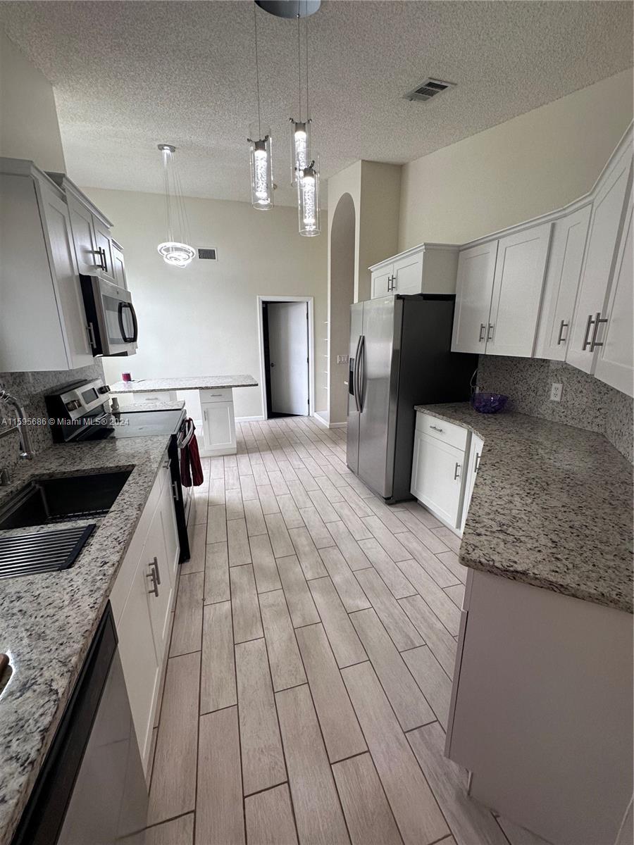 326 Oak Track Loop, Other City - In The State Of Florida FL 34472 photo 4