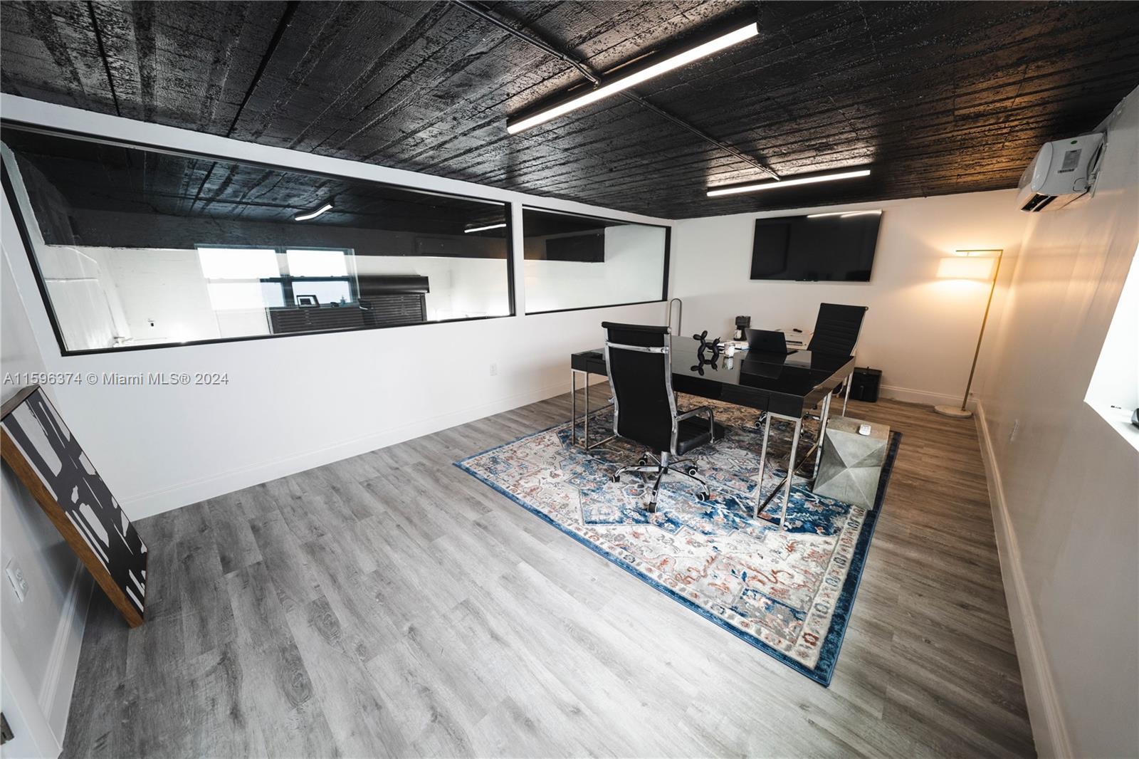 15 NW 9th Ave, Fort Lauderdale FL 33311 photo 2