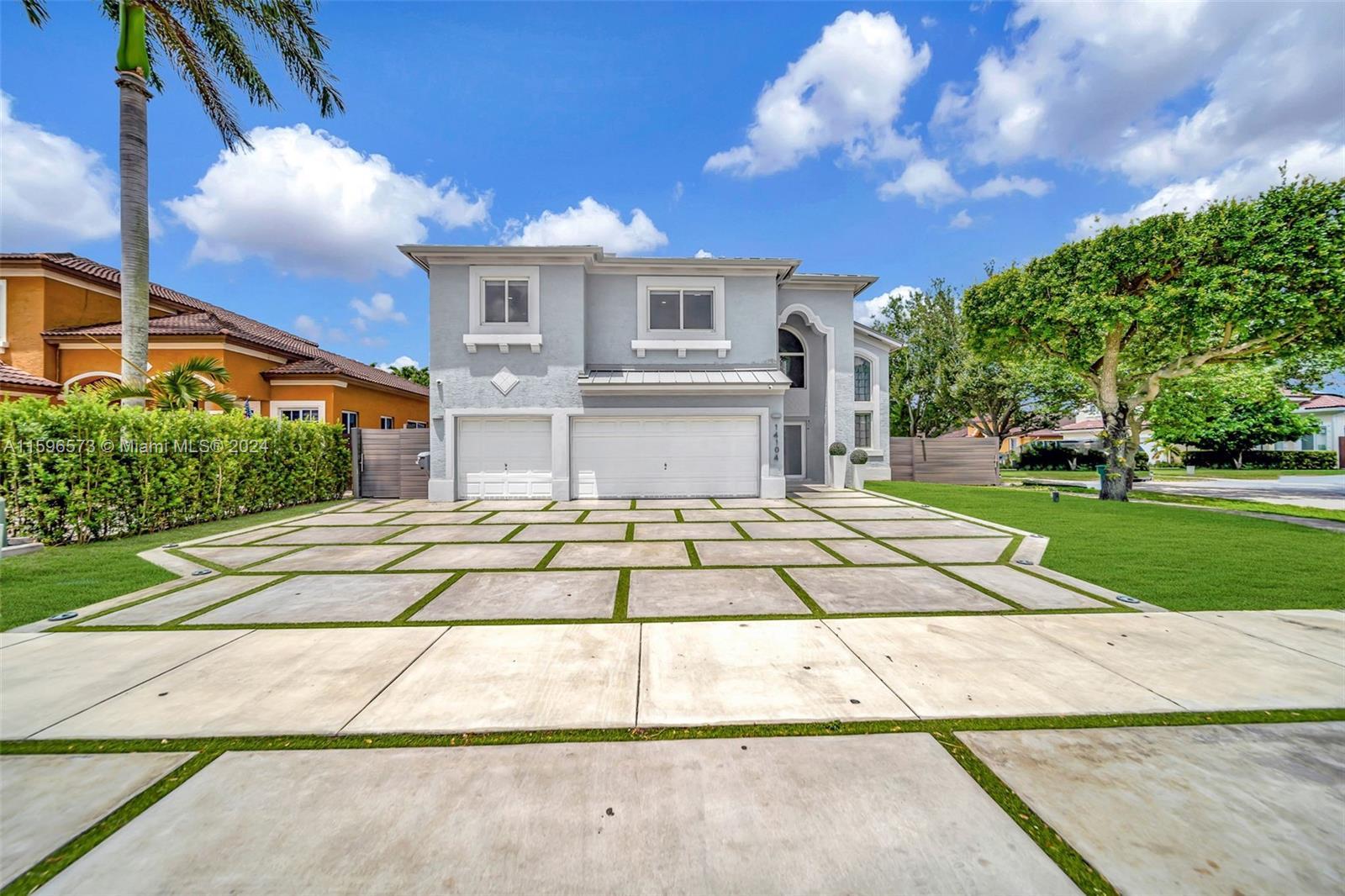 14104 SW 158th Ct, Miami FL 33196 photo 2