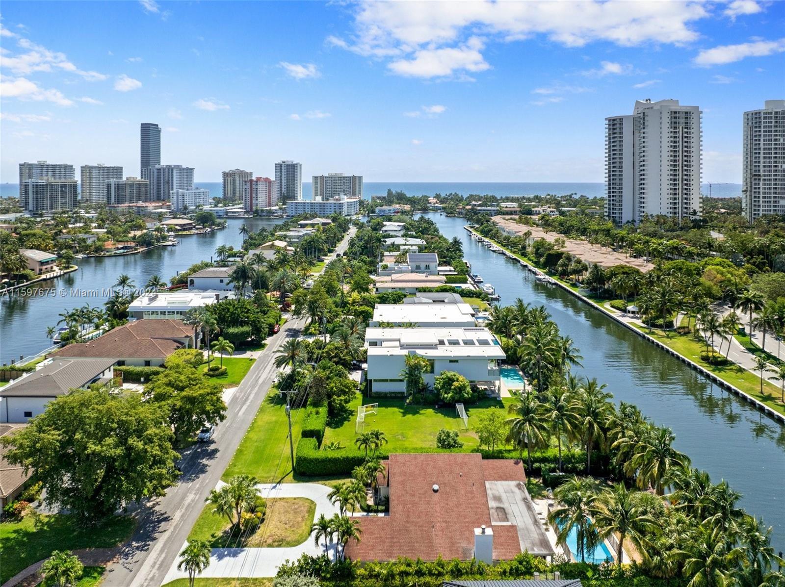 413 Holiday Dr, Hallandale Beach FL 33009 photo 4