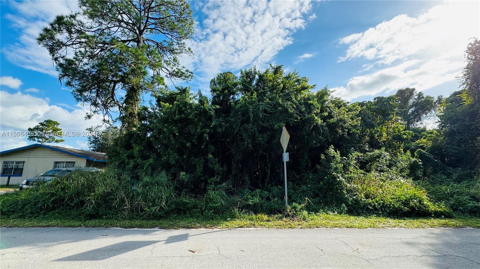 3303 Avenue J, Fort Pierce FL 34947