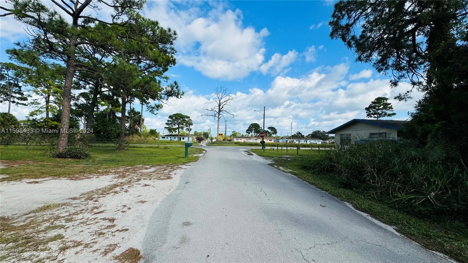 3303 Avenue J, Fort Pierce FL 34947 photo 5