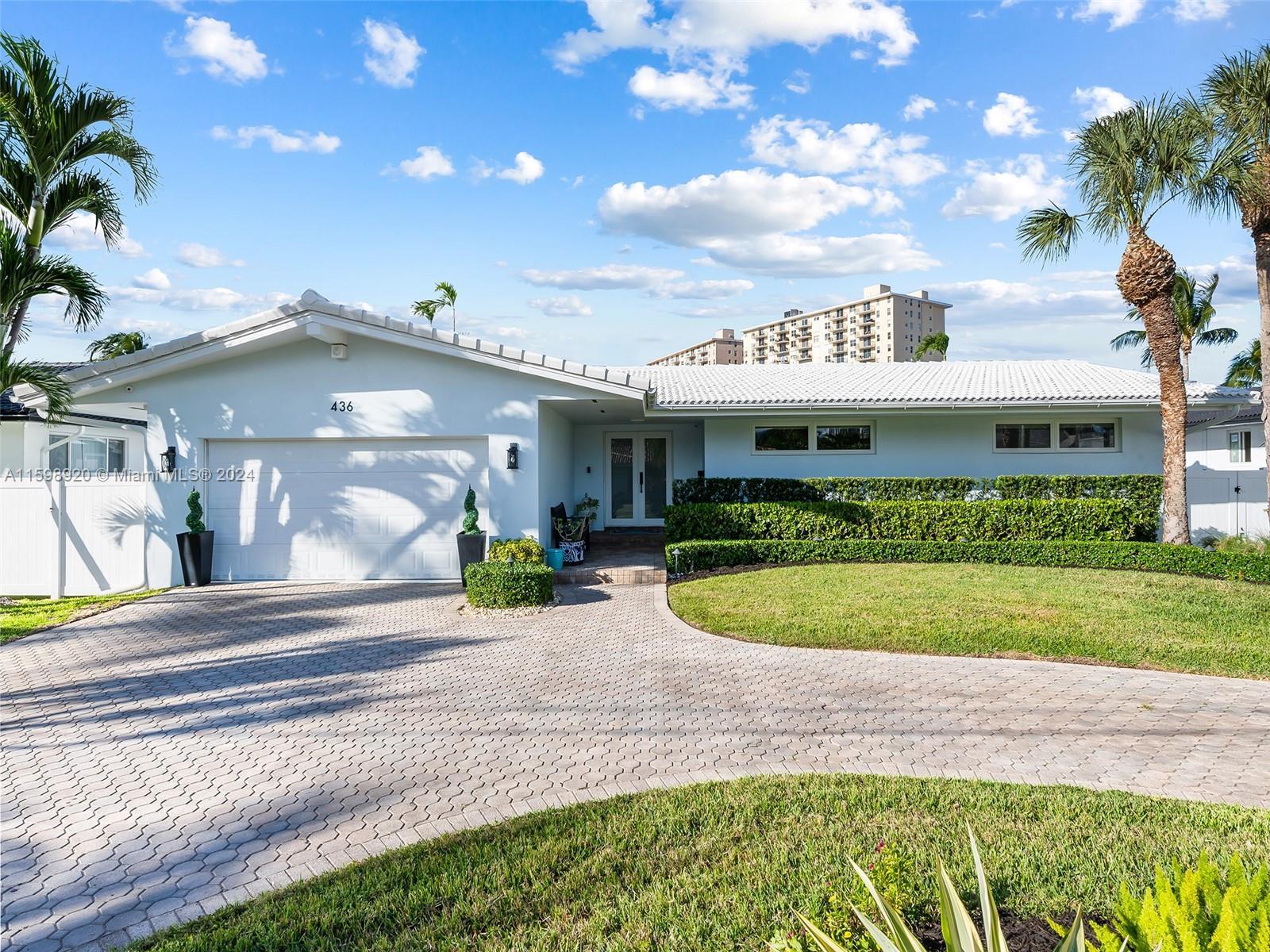 436 Tamarind Dr, Hallandale Beach FL 33009 photo 4