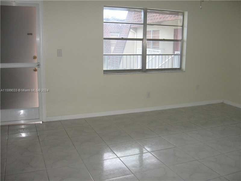 4524 SW 54th St, Dania Beach FL 33314 photo 2