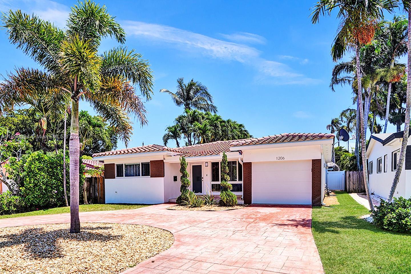 1206 Lincoln St, Hollywood FL 33019 photo 3