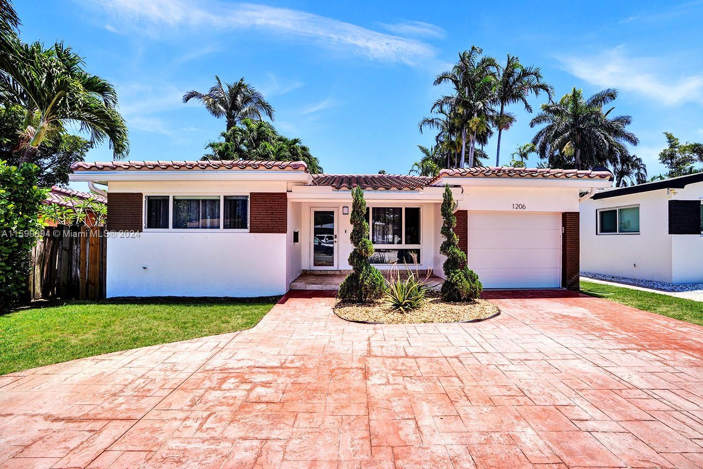 1206 Lincoln St, Hollywood FL 33019 photo 5
