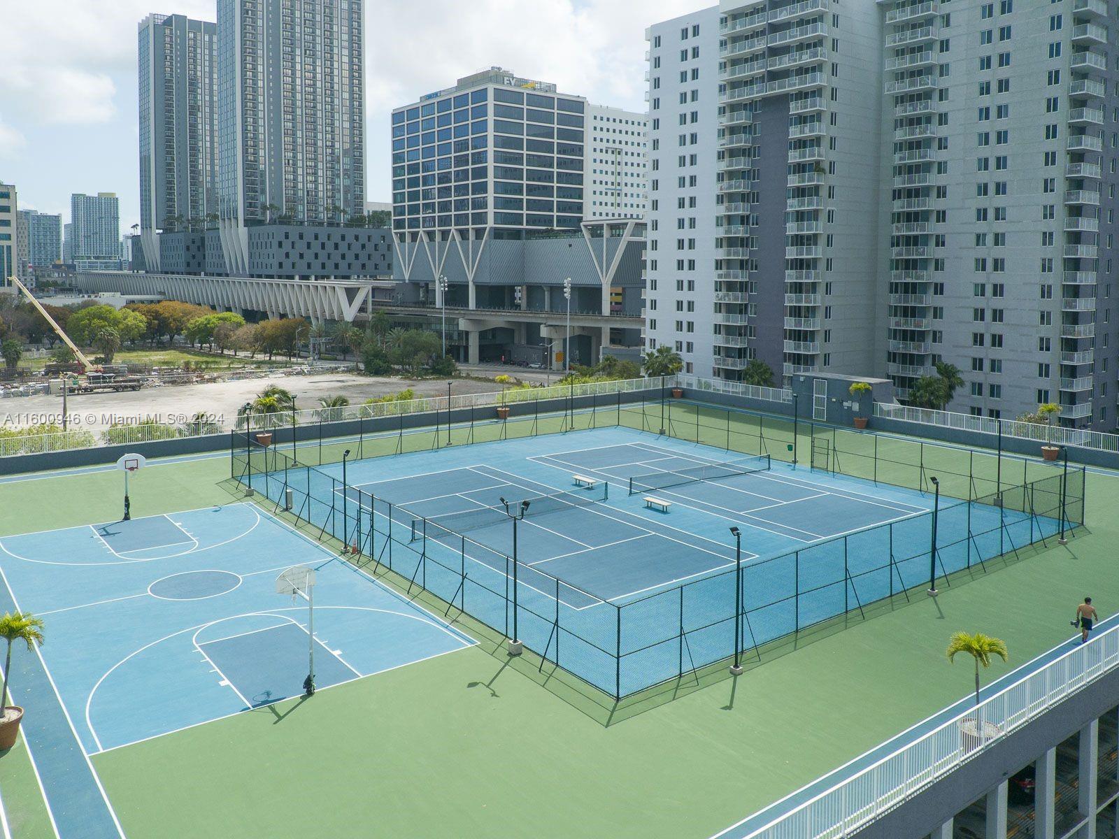 850 N Miami Ave # 2107, Miami FL 33136 photo 4