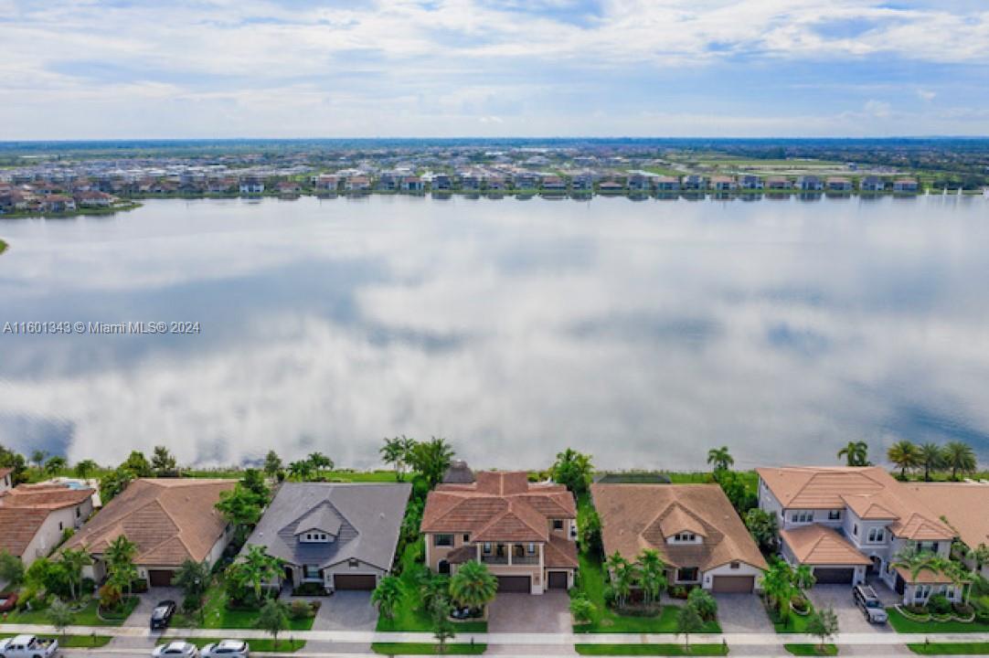 8680 W Watercrest Cir W # 8680, Parkland FL 33076 photo 2