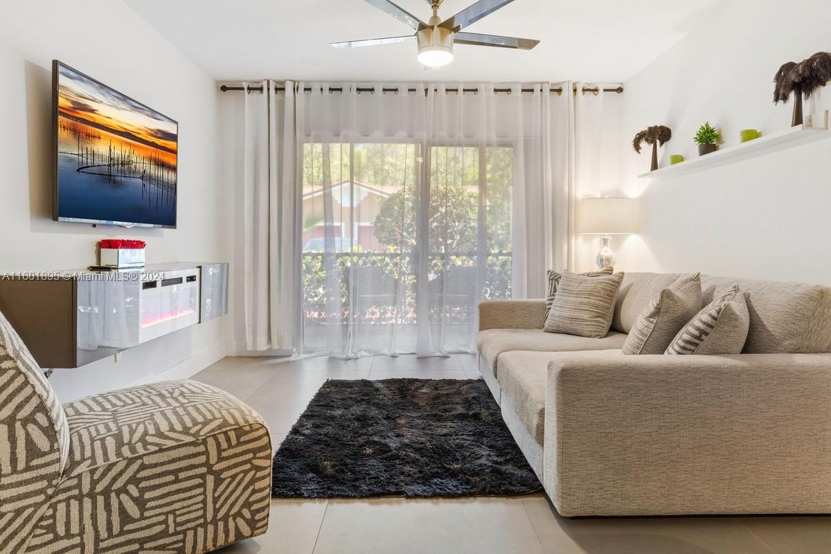 1810 Florida Club Cir # 1107, Naples FL 34112 photo 3