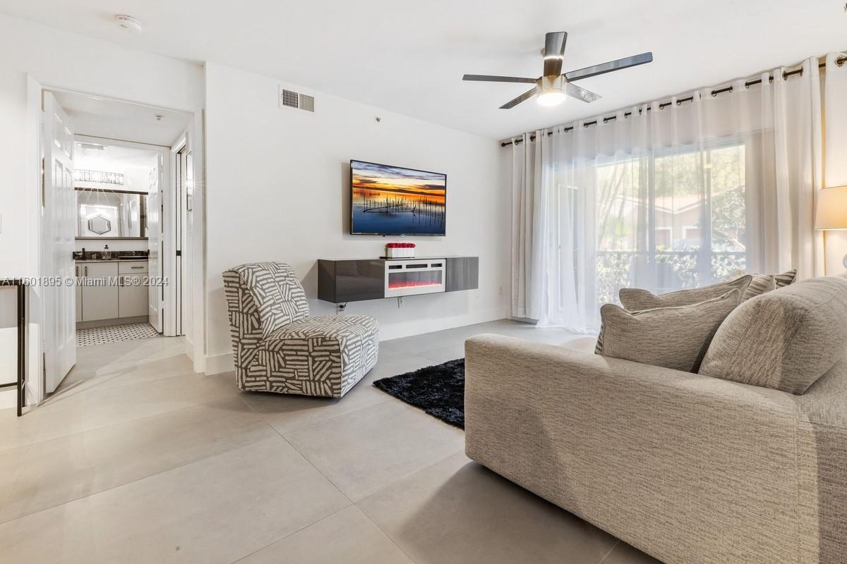 1810 Florida Club Cir # 1107, Naples FL 34112 photo 5