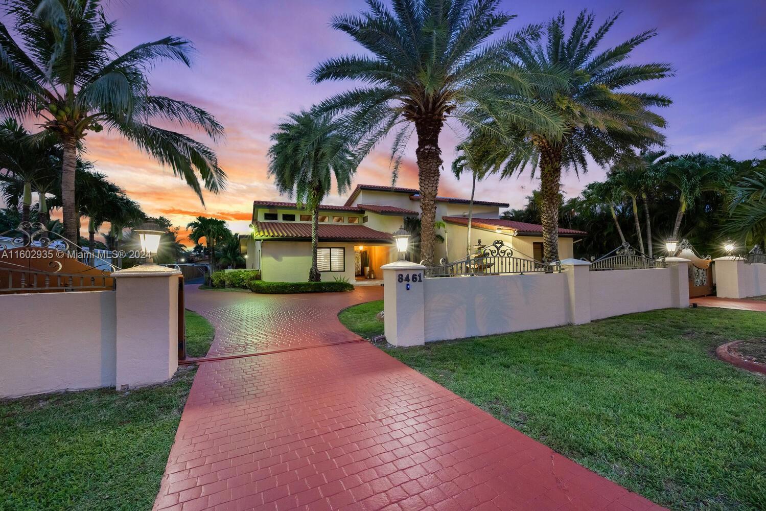 8461 Grand Canal Dr, Miami FL 33144