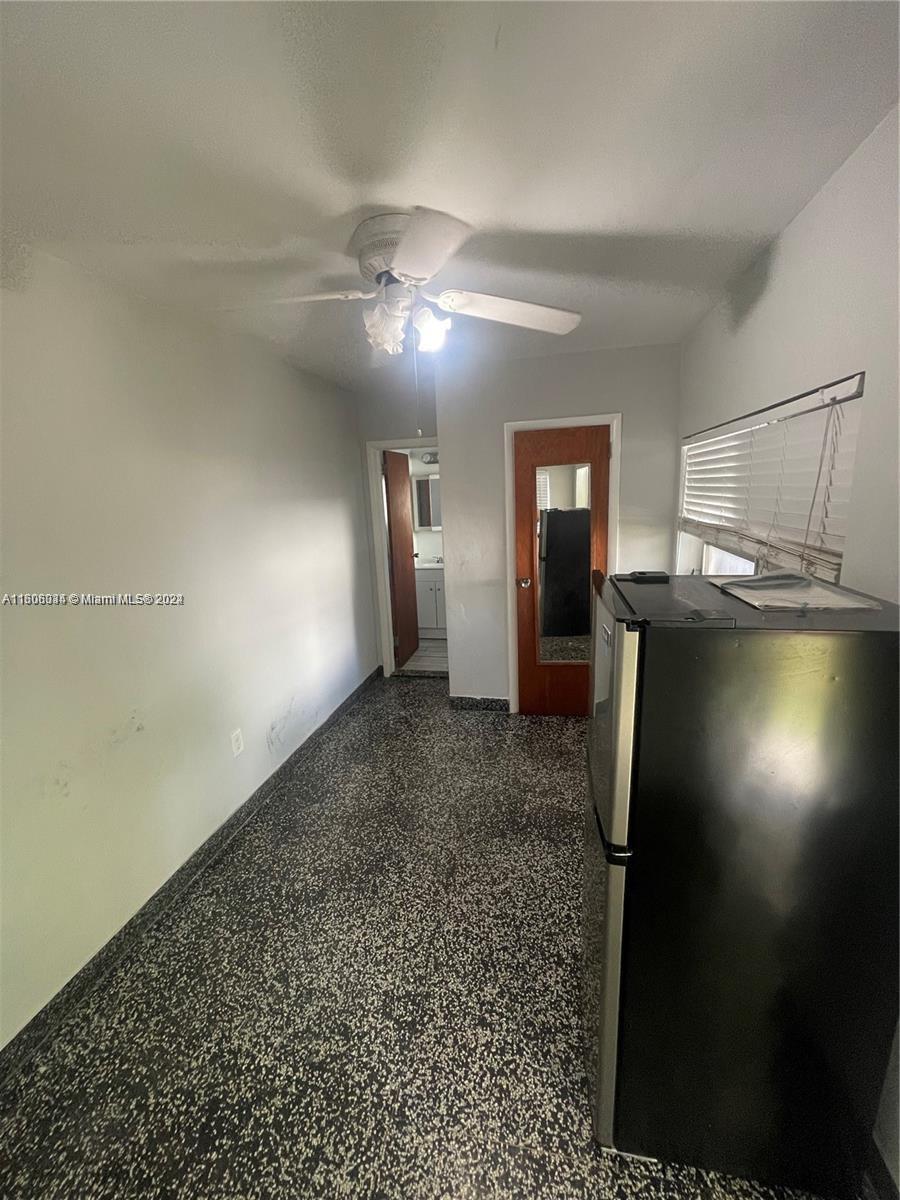 340 SW 18th Rd Rear, Miami FL 33129 photo 2