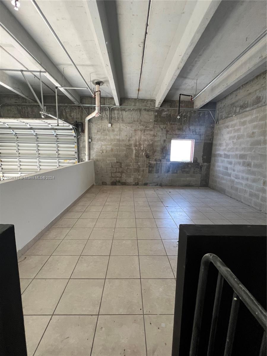 2365 NW 70th Ave 20, Miami FL 33122 photo 4