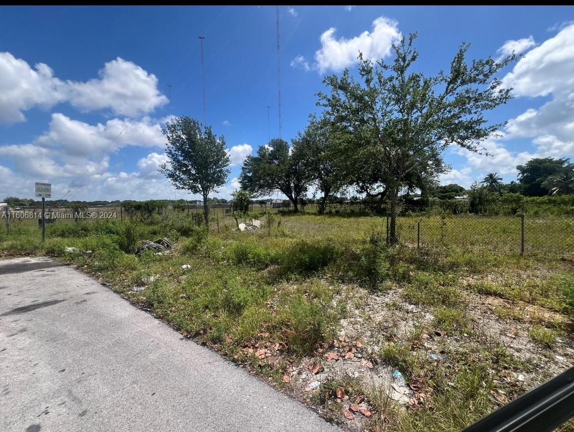 NW 42 AVE NW 204 ST, Miami Gardens FL 33055 photo 2