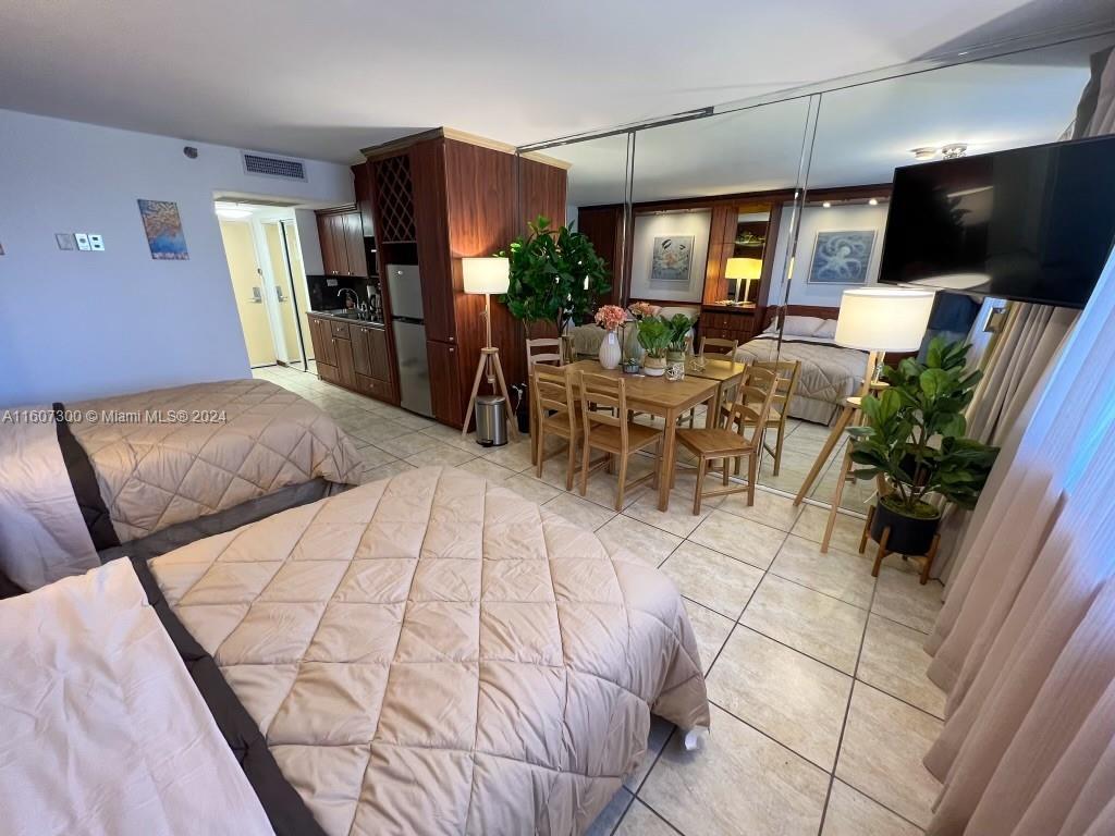 19201 Collins Ave # 428, Sunny Isles Beach FL 33160 photo 5