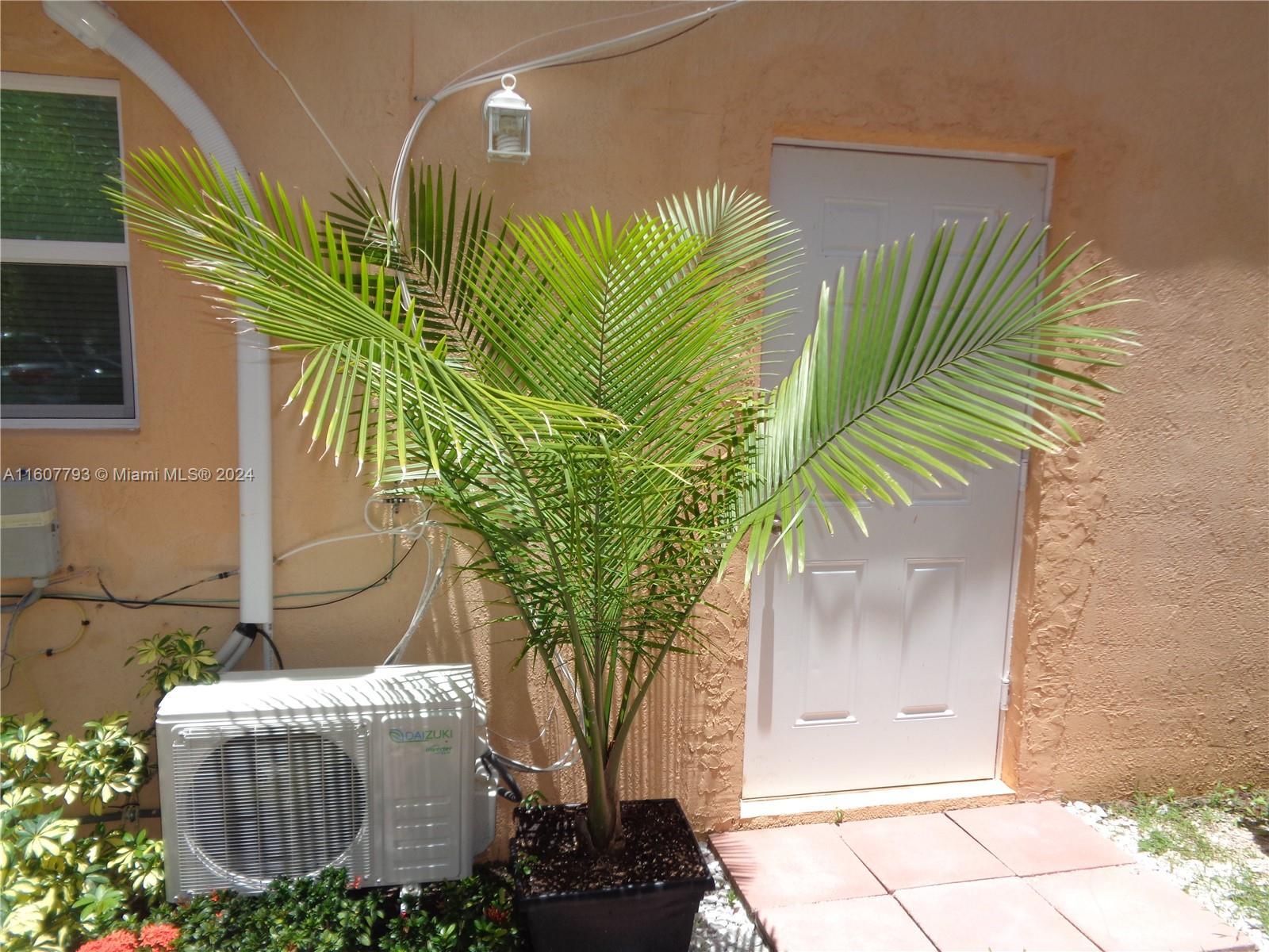 2060 SE 14th St, Homestead FL 33035 photo 4