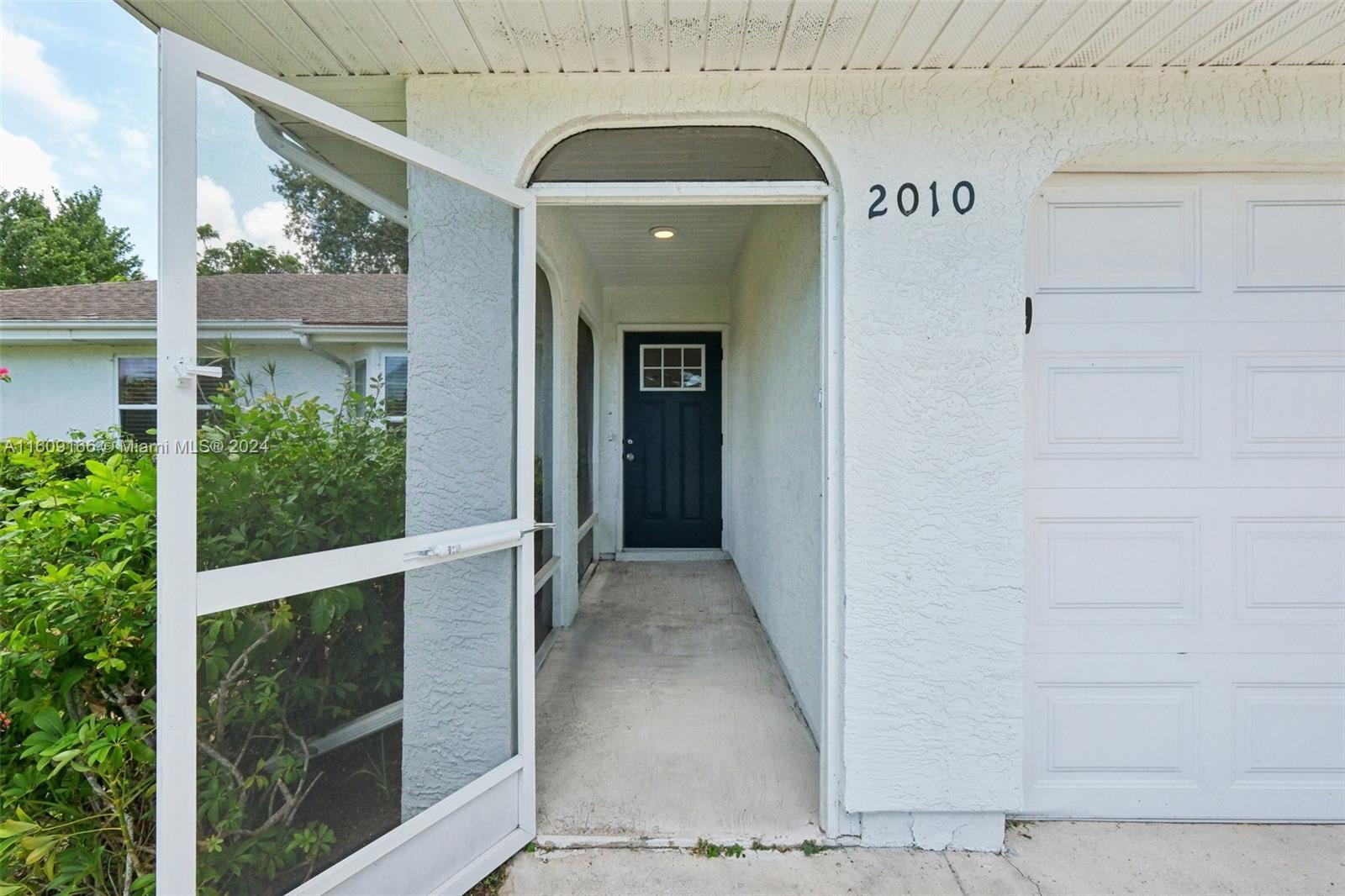 2010 SW Brisbane St, Port St. Lucie FL 34984 photo 5