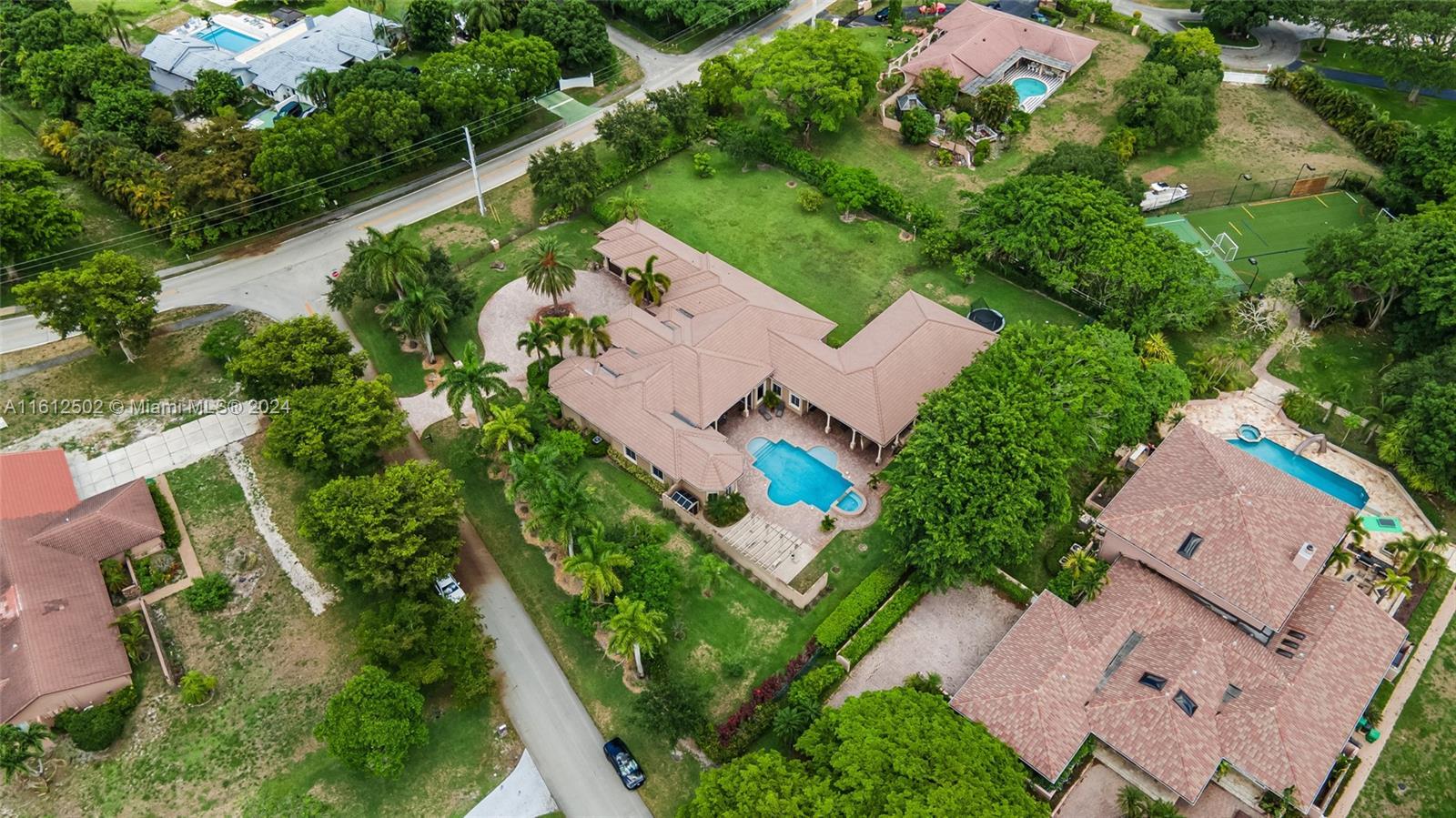 4371 NW 101st Dr, Coral Springs FL 33065 photo 2