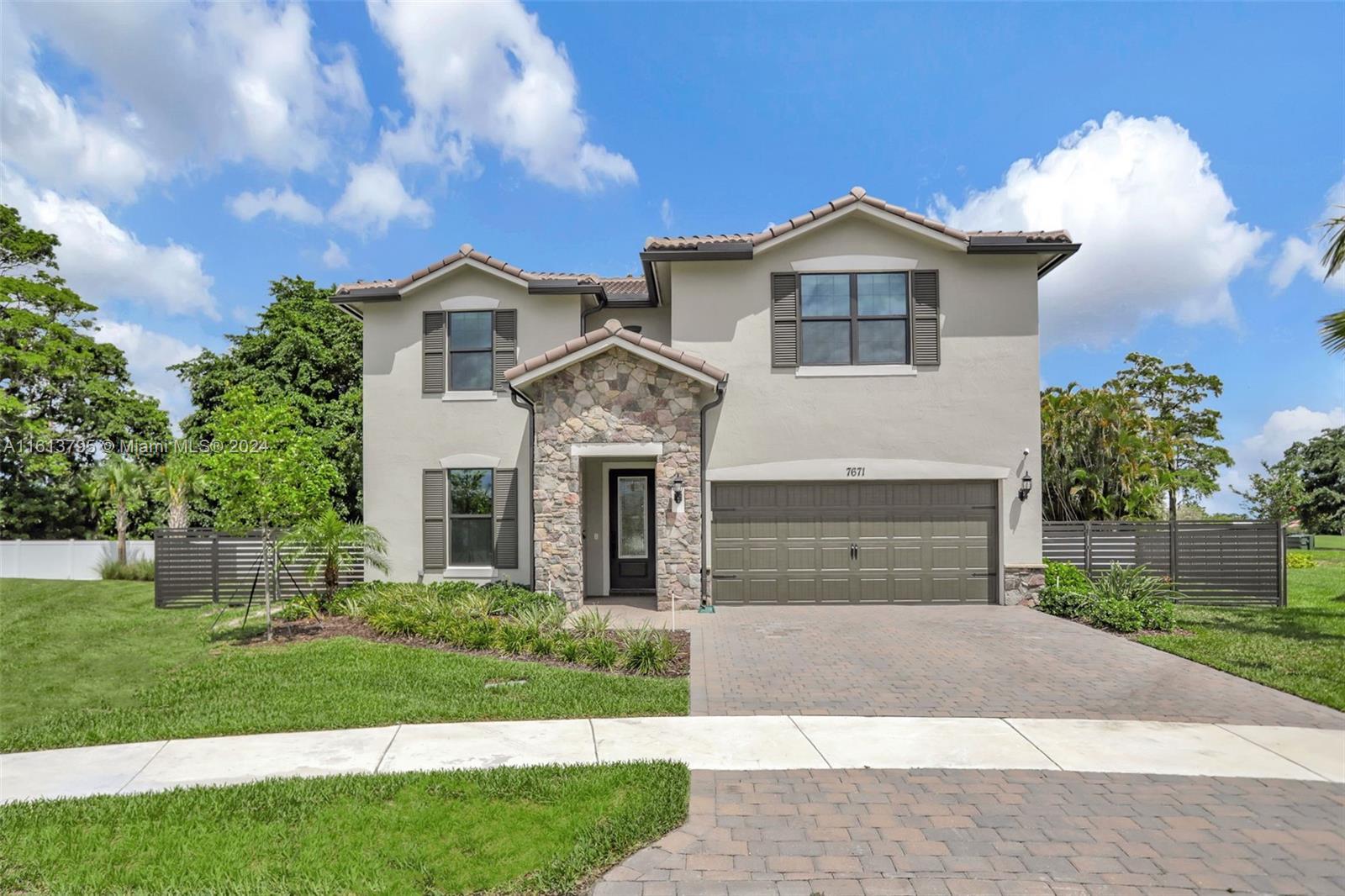 7671 NW 84th Ln, Tamarac FL 33321