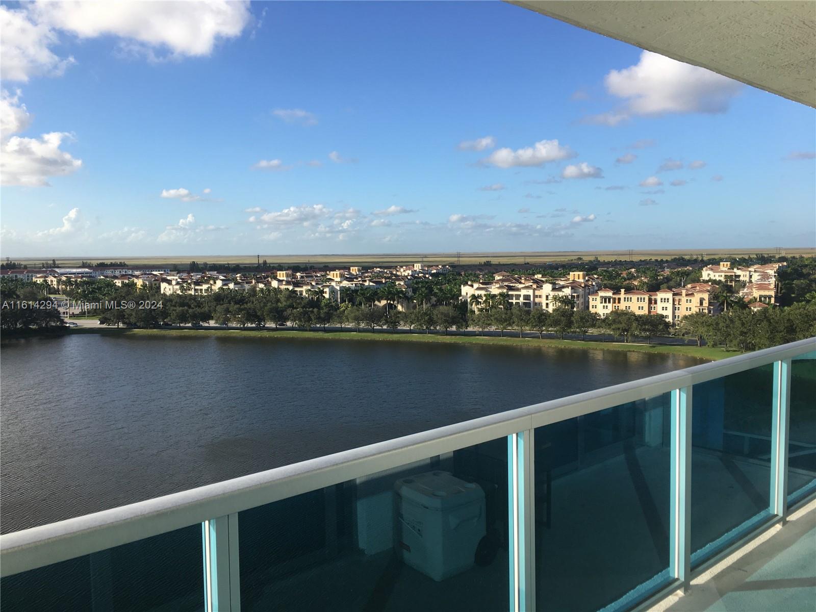 2641 N Flamingo Rd # 1207N, Sunrise FL 33323