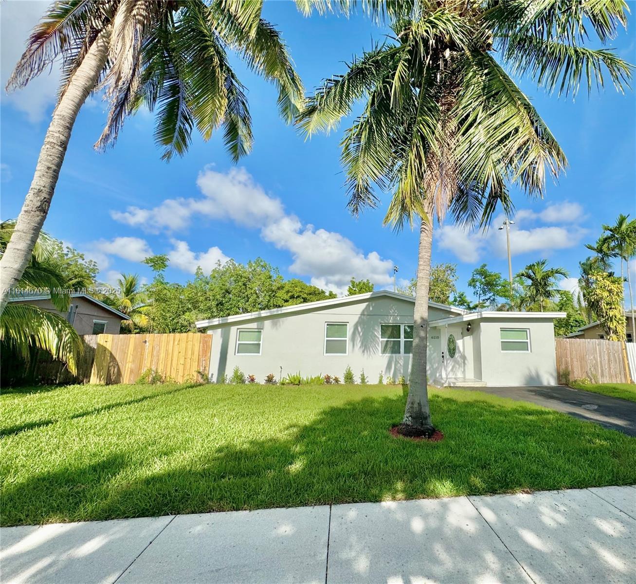 6110 NW 42nd Ave, North Lauderdale FL 33319 photo 3