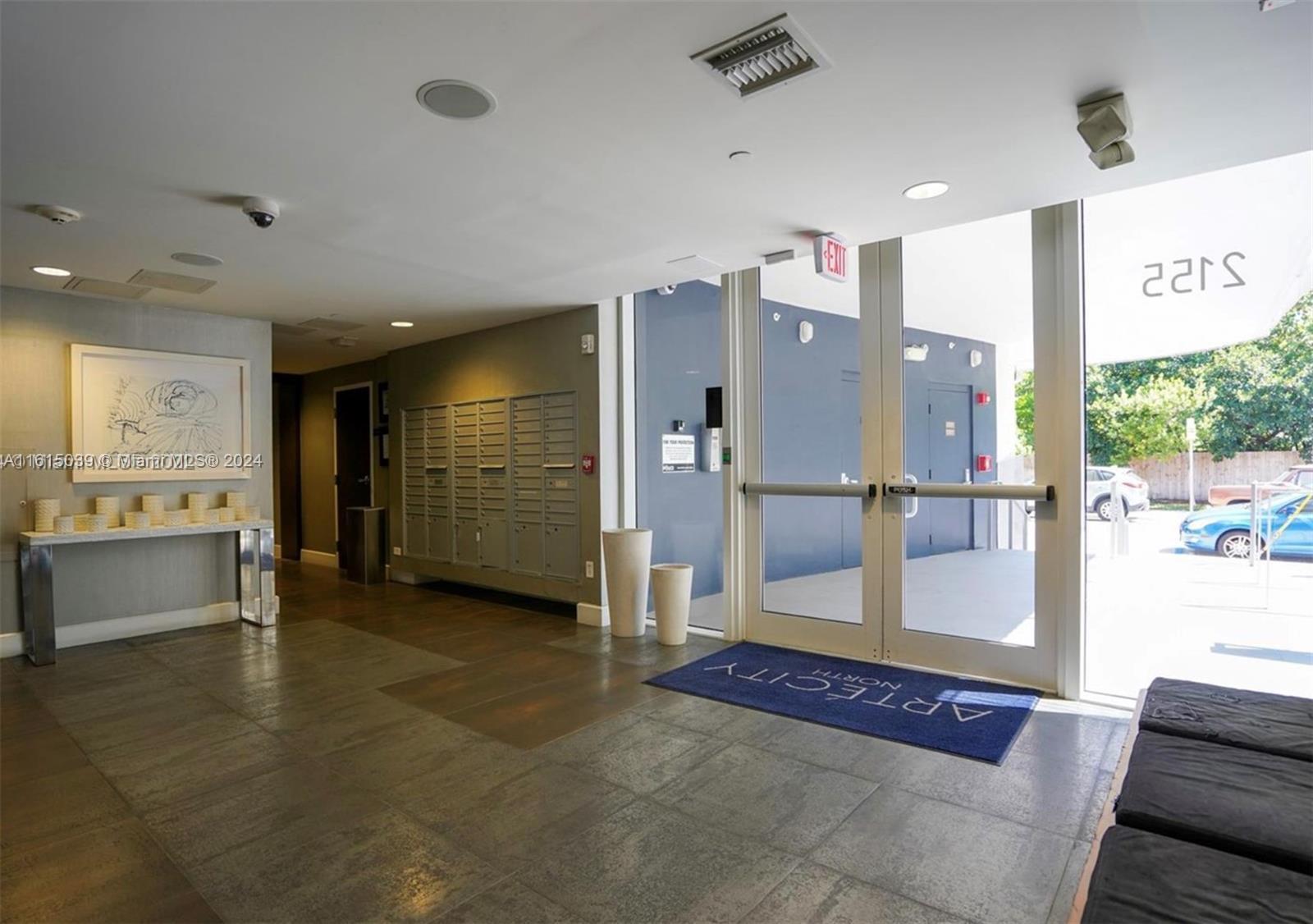 2155 Washington Ct # 206, Miami Beach FL 33139 photo 5
