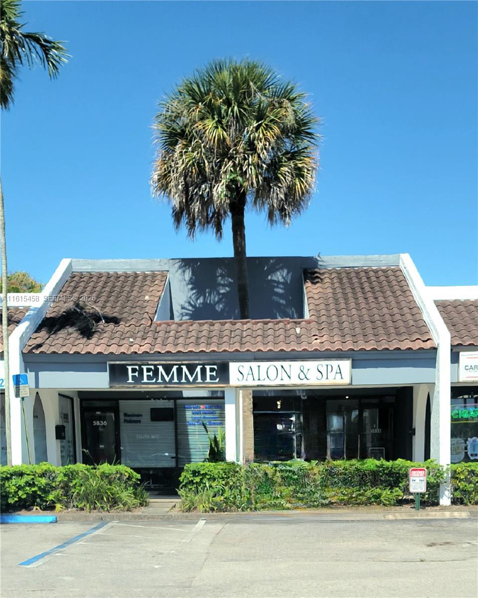 Hollywood, FL 33021 photo 2