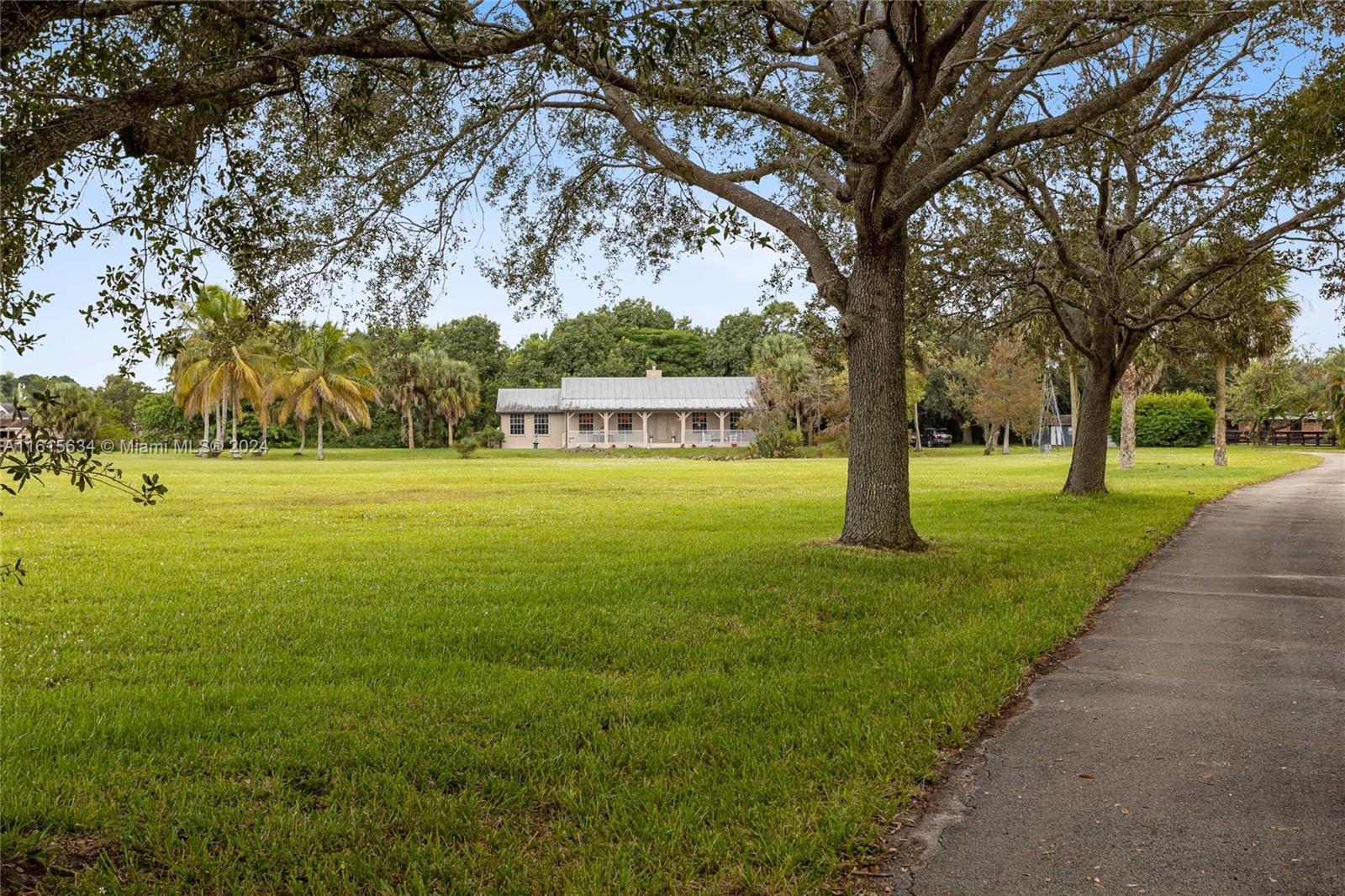 4300 Vinkemulder Rd, Coconut Creek FL 33073 photo 5