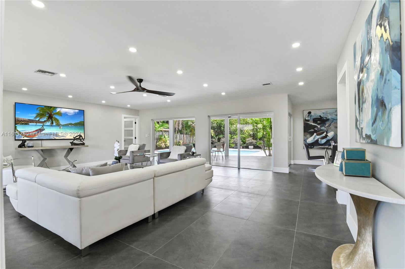 2941 NW 12th Ave, Wilton Manors FL 33311 photo 3
