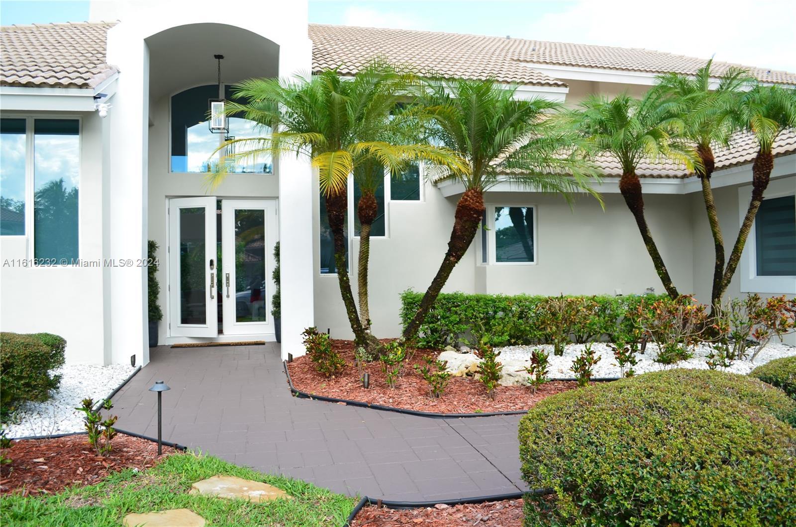 1955 Las Colinas Way, Coral Springs FL 33071 photo 2