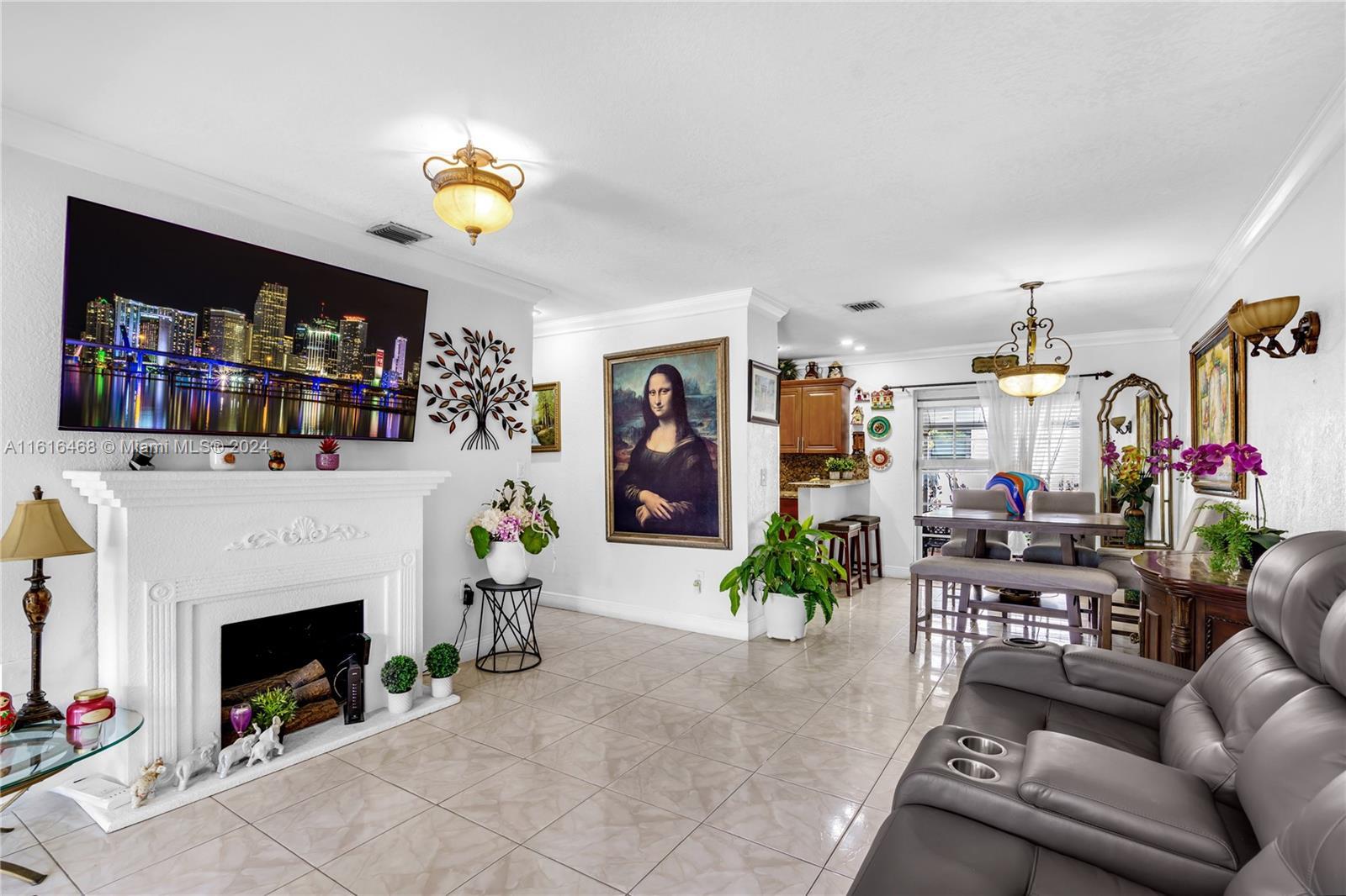 450 NW 40th Ct, Miami FL 33126 photo 3
