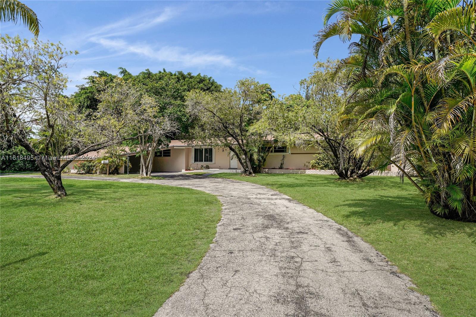 13805 SW 70th Ave, Palmetto Bay FL 33158 photo 2