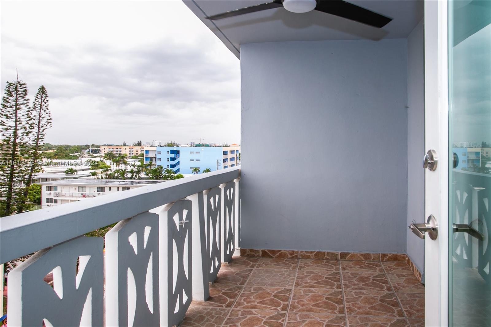 8233 Harding Ave # 606, Miami Beach FL 33141 photo 5