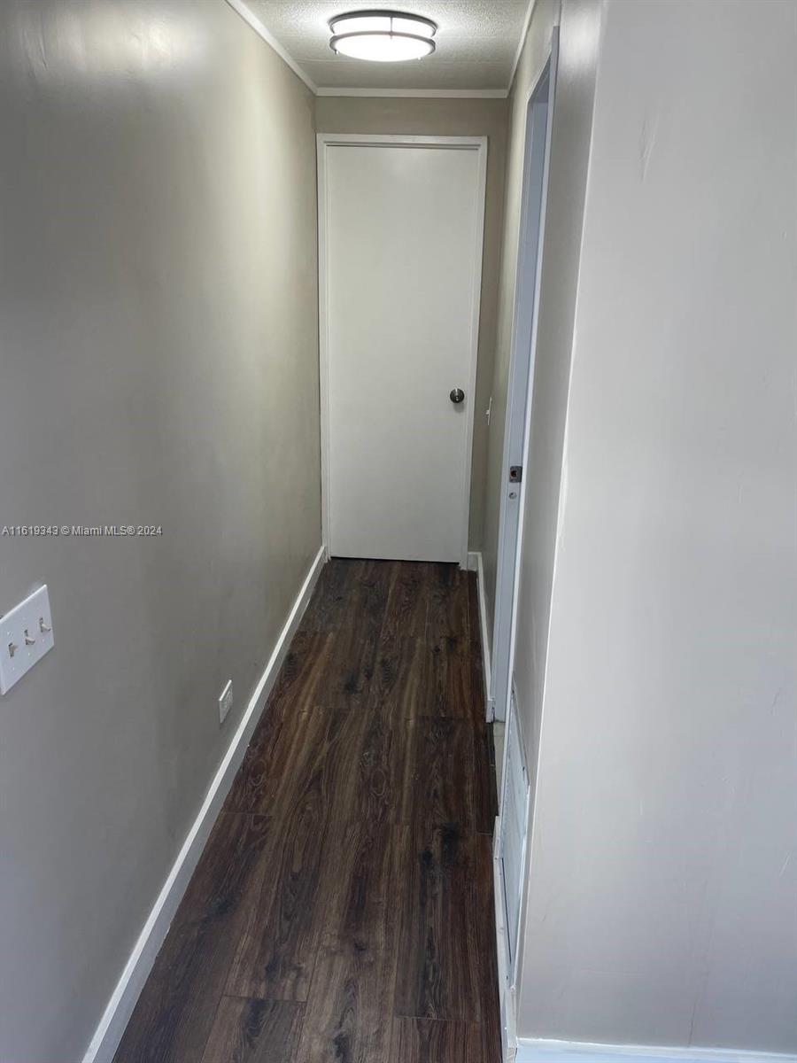 1332 S 33 Ave, Hollywood FL 33021 photo 5