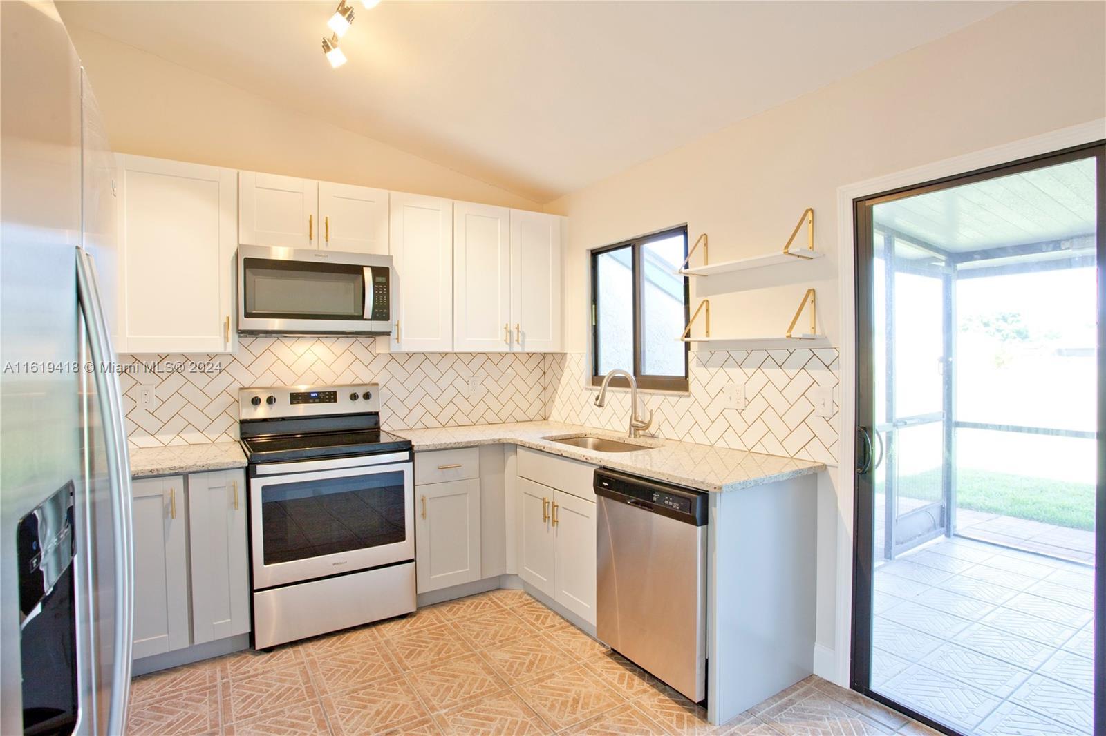 625 SW Jeanne St, Port St. Lucie FL 34953 photo 4
