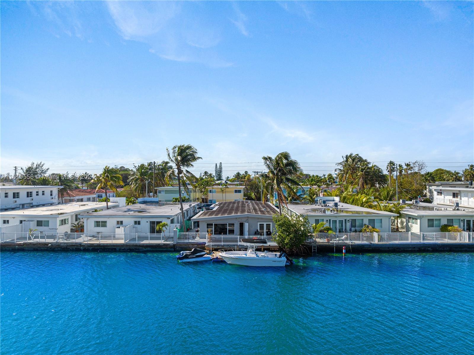 8221 Crespi Blvd, Miami Beach FL 33141 photo 2