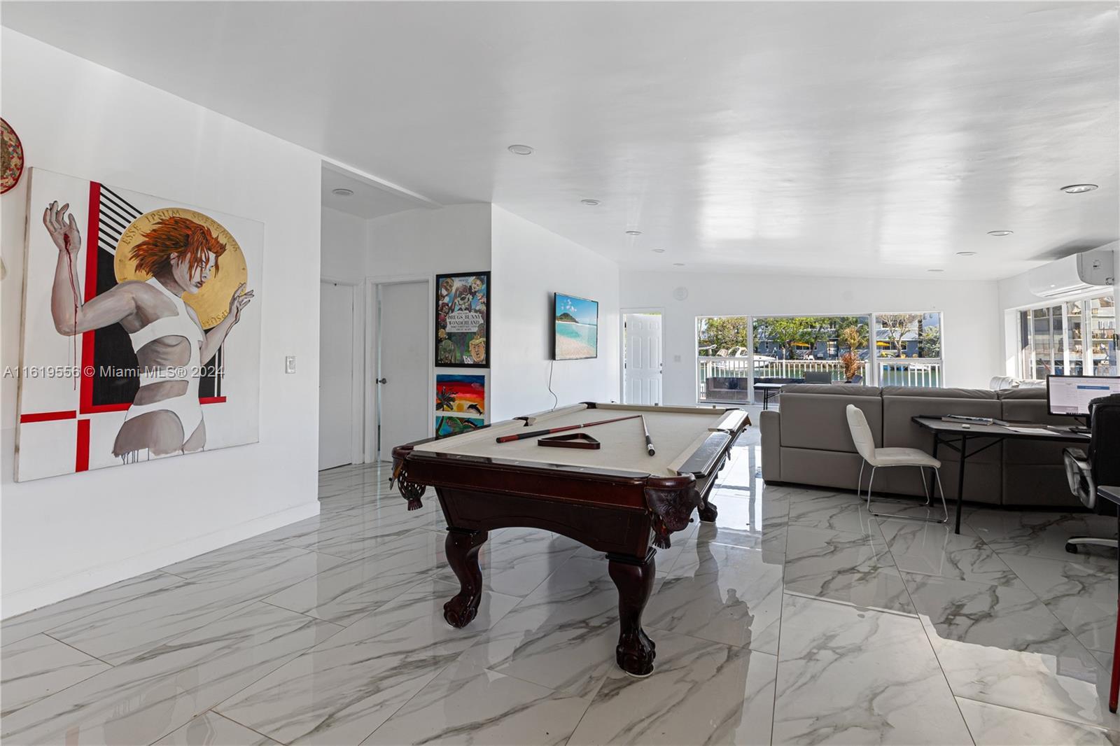 8221 Crespi Blvd, Miami Beach FL 33141 photo 3