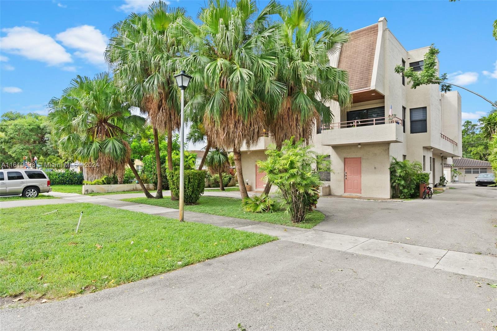 230 Canal St # 102, Miami Springs FL 33166 photo 2