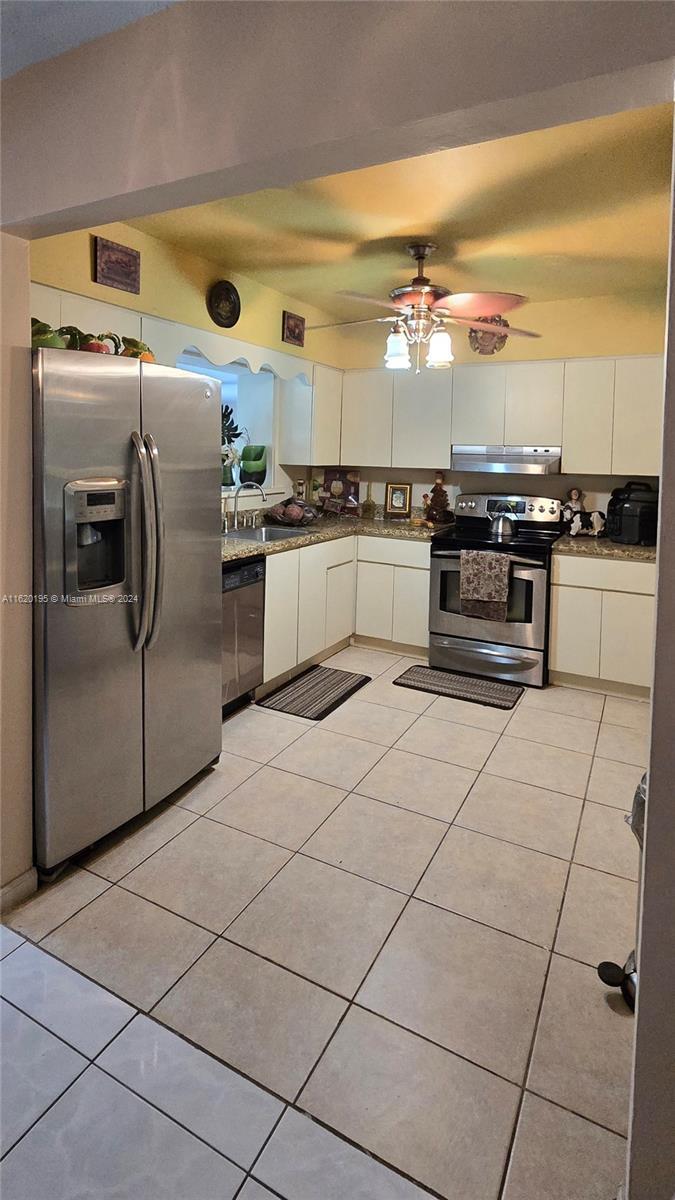 140 NE 160th St, Miami FL 33162 photo 5