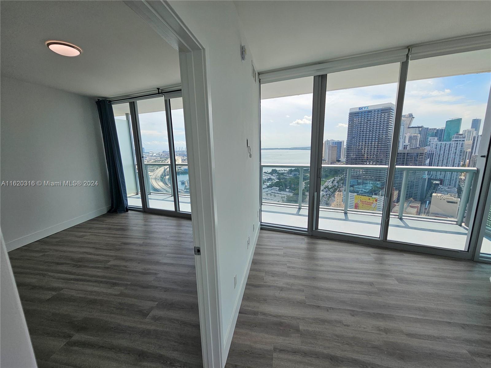 888 Biscayne Blvd # 2701, Miami FL 33132 photo 5