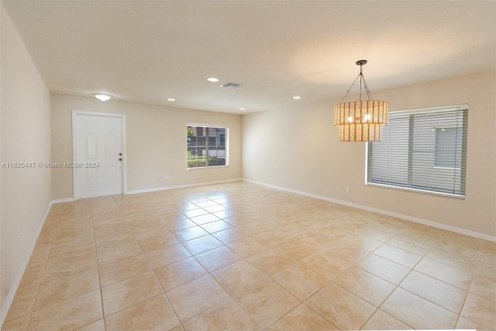 5545 42nd Ter, Vero Beach FL 32967 photo 4