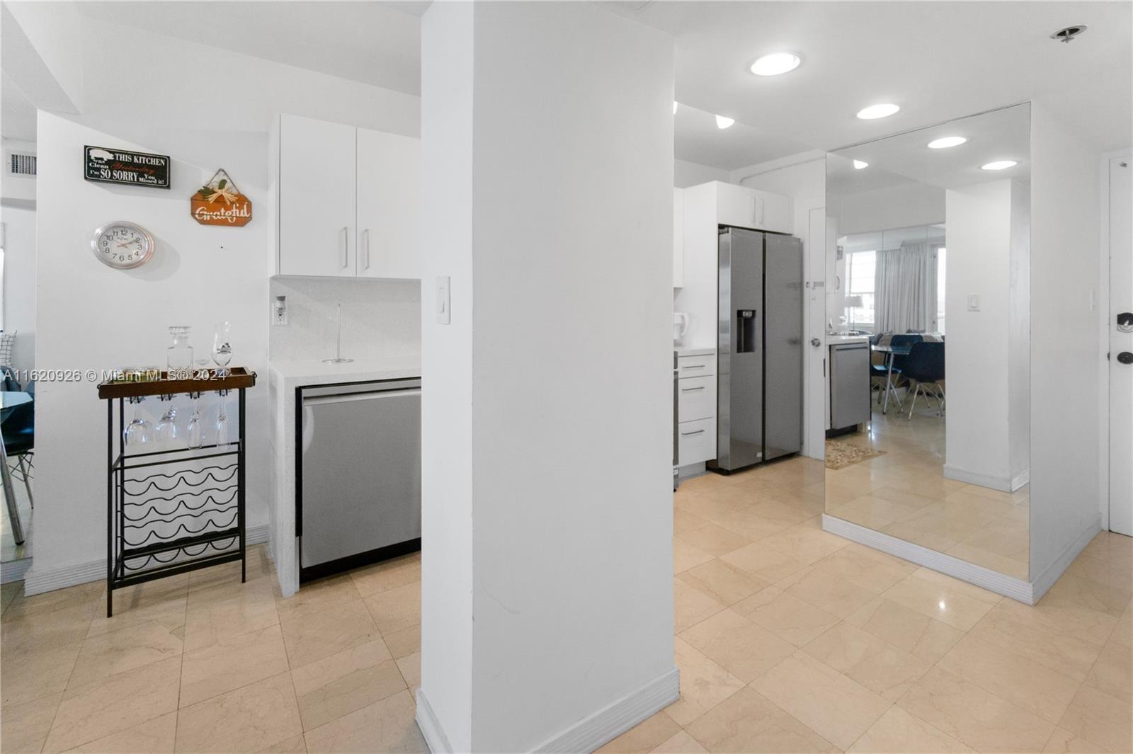 100 Lincoln Rd # 820, Miami Beach FL 33139 photo 3