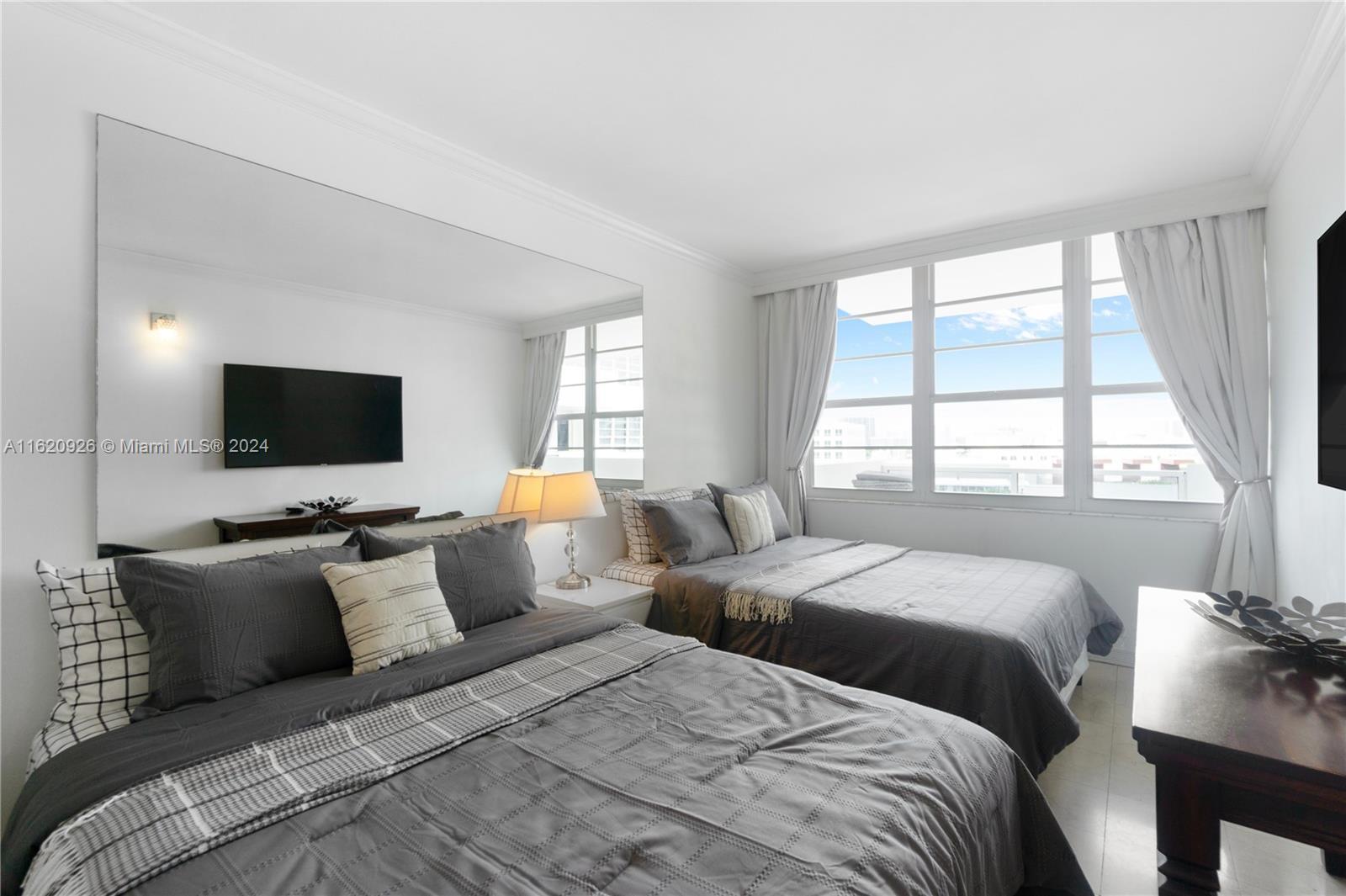 100 Lincoln Rd # 820, Miami Beach FL 33139 photo 5