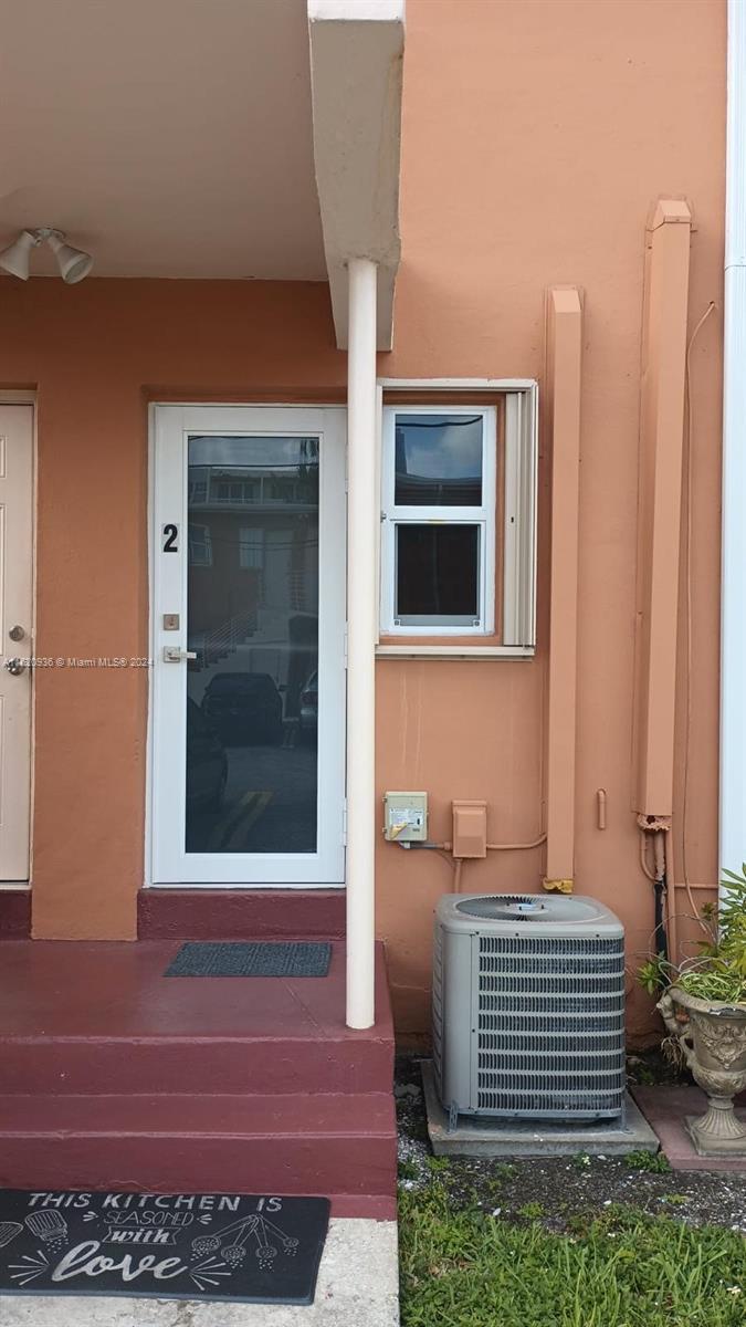 3591 SW 10th St # 12A, Miami FL 33135 photo 4
