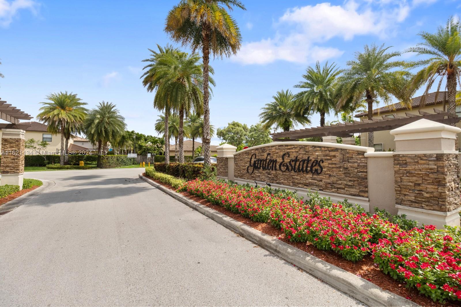 11863 SW 155th Ct, Miami FL 33196